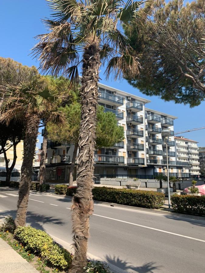 Malibu Apartments Bibione Exterior photo